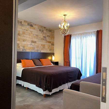Apart & Hotel Neptuno فاليريا ديل مار المظهر الخارجي الصورة