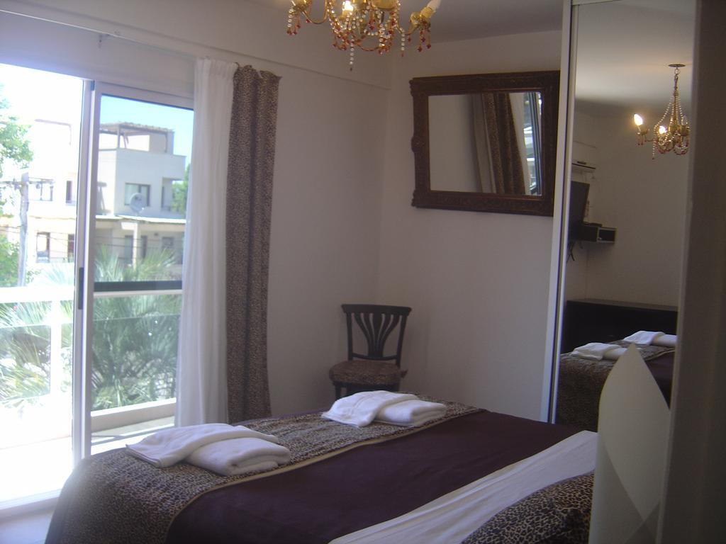 Apart & Hotel Neptuno فاليريا ديل مار المظهر الخارجي الصورة