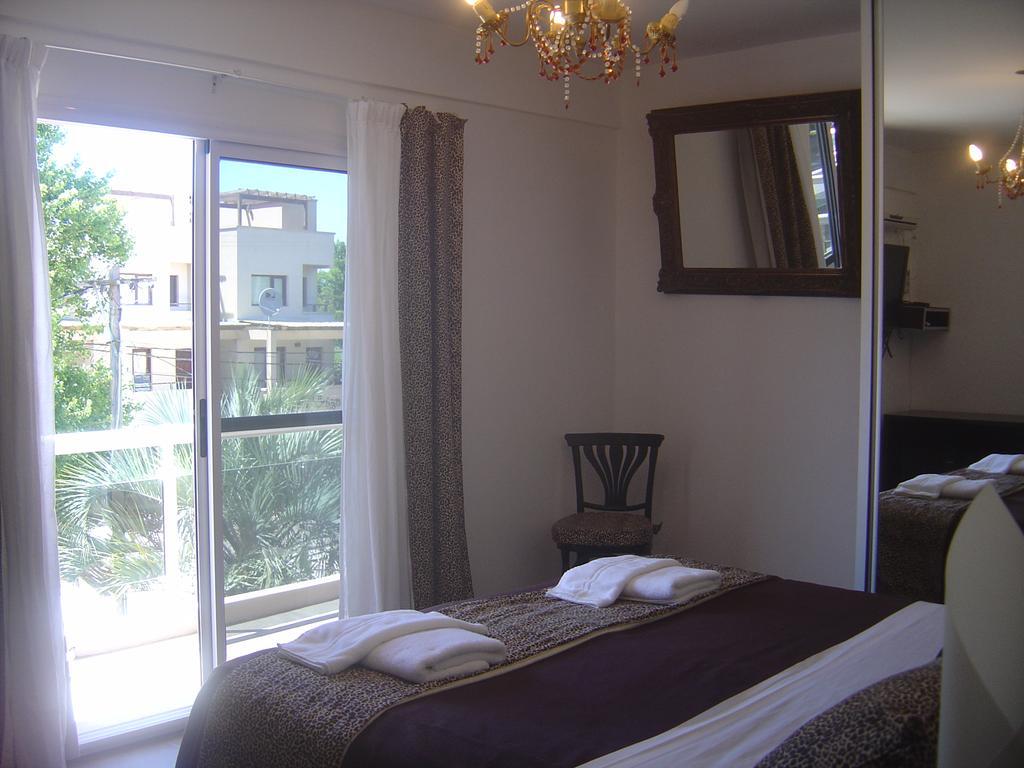 Apart & Hotel Neptuno فاليريا ديل مار المظهر الخارجي الصورة