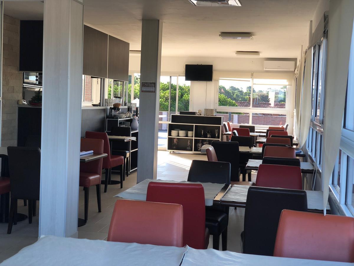 Apart & Hotel Neptuno فاليريا ديل مار المظهر الخارجي الصورة